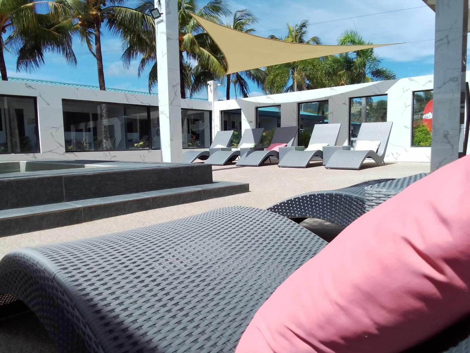 Cave Beach Resort Boutique Luxury Accomodation Dingalan Zewnętrze zdjęcie